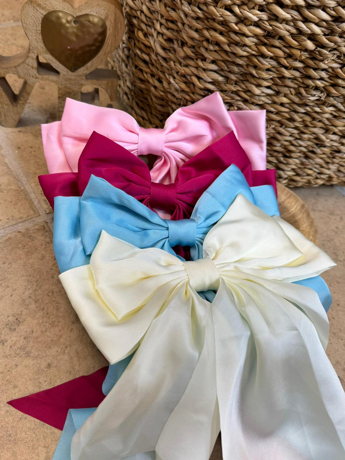 Classy Bows (Various Colors)