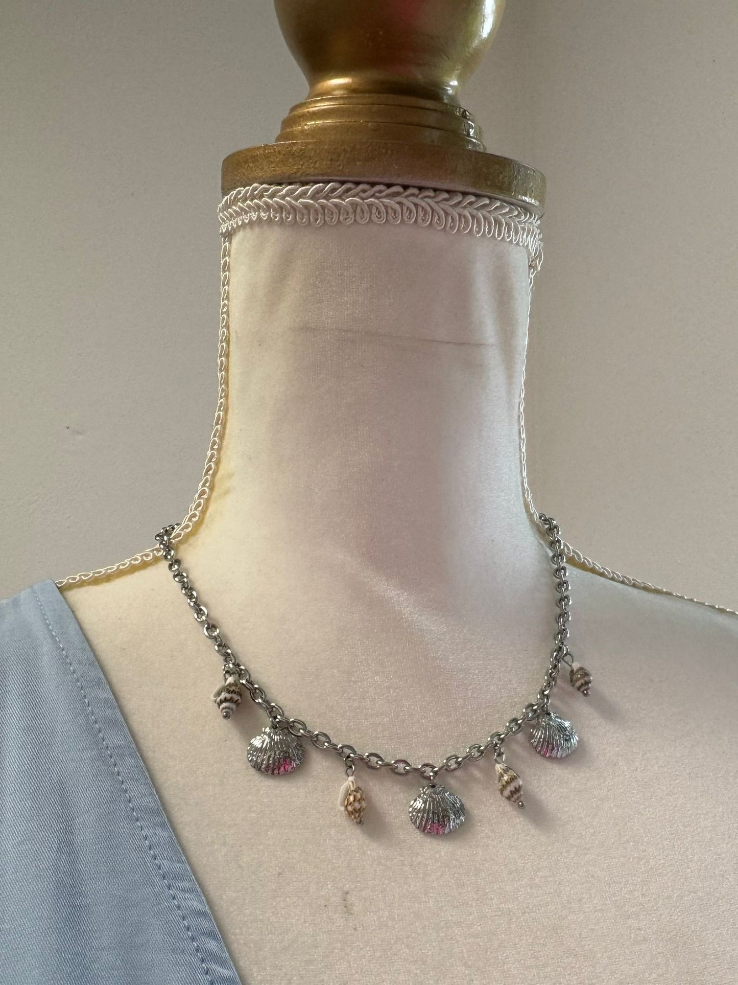 Shell Necklace (2 Colors)